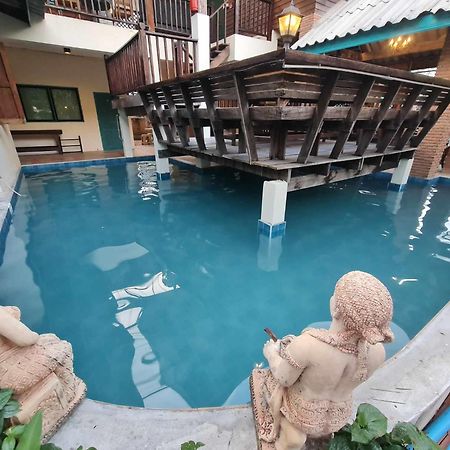 Tepbunthomhouse Ayutthaya Apartment Exterior foto