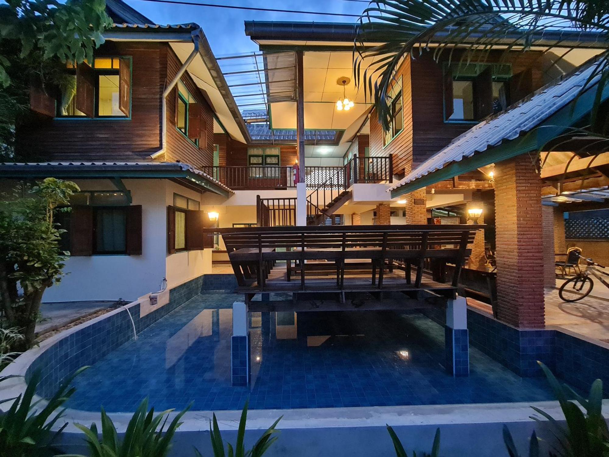 Tepbunthomhouse Ayutthaya Apartment Exterior foto