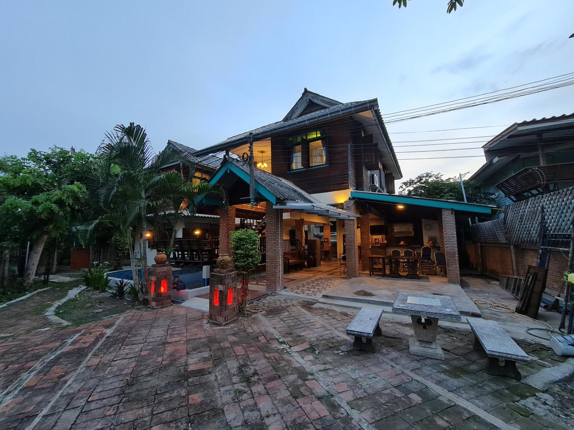 Tepbunthomhouse Ayutthaya Apartment Exterior foto